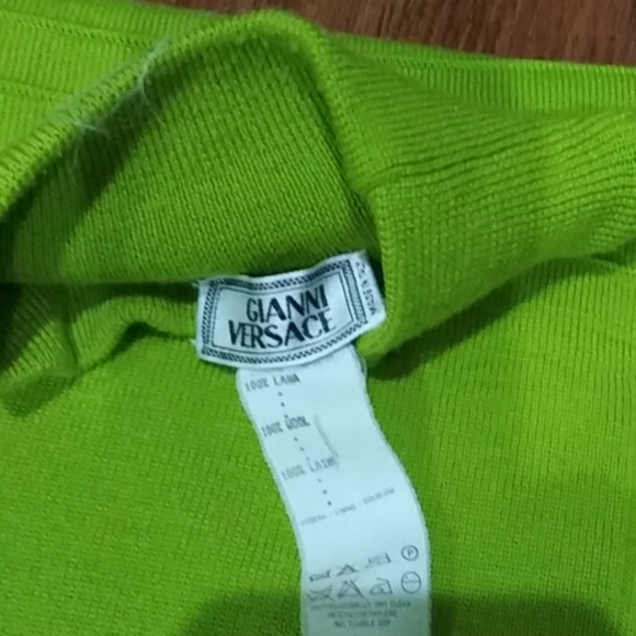 Gianni Versace lime green sweater - Picture 2 of 8